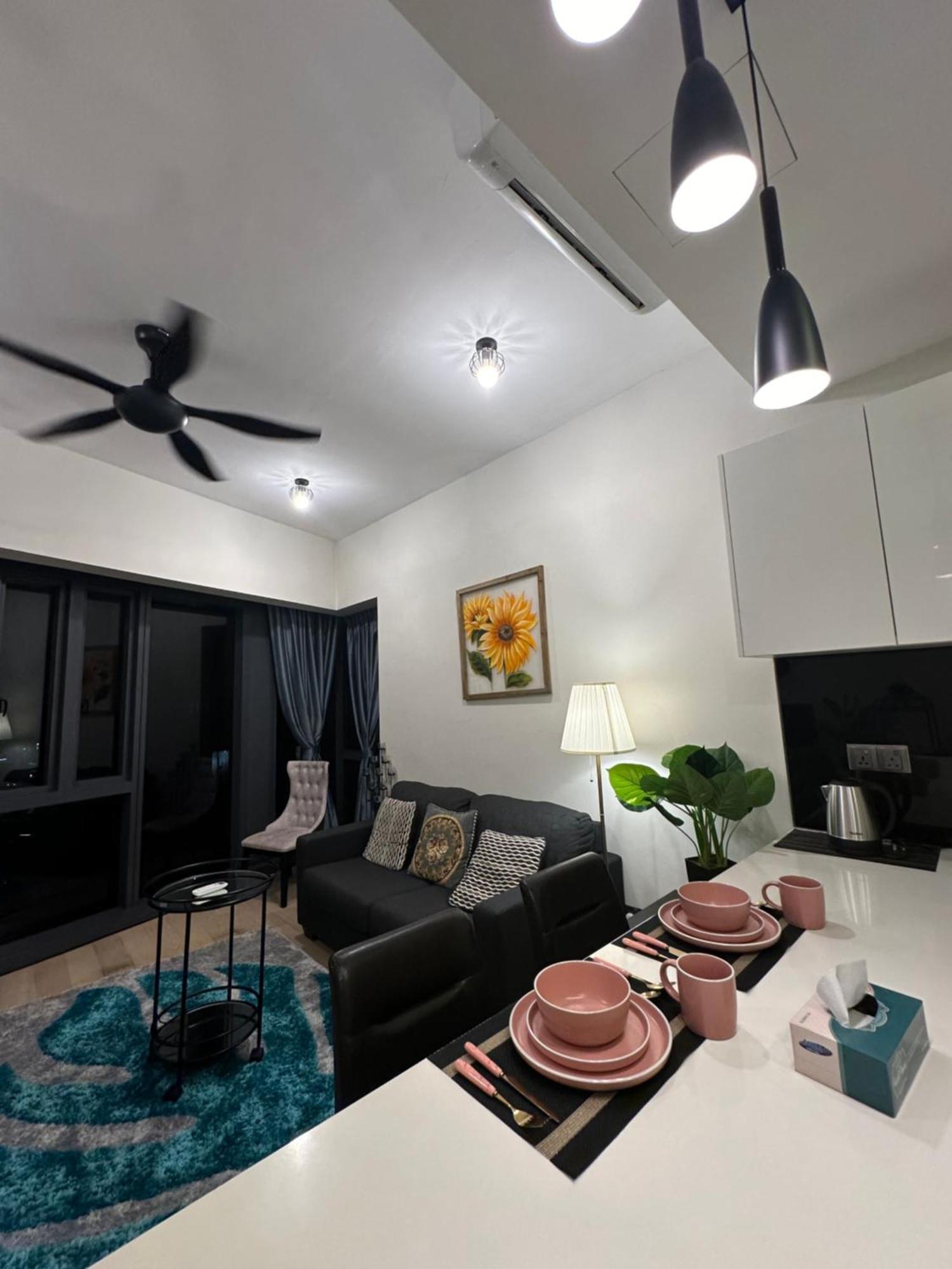 Skyline Homes By Star Residences Klcc Куала-Лумпур Экстерьер фото